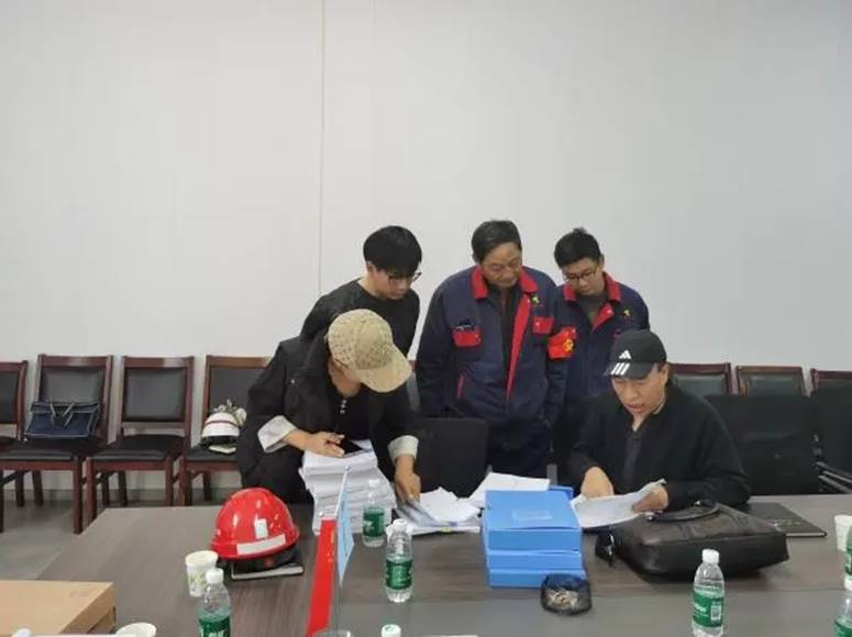 赤峰金通二期電解項(xiàng)目部順利通過赤峰市高新區(qū)國慶節(jié)前安全、質(zhì)量...